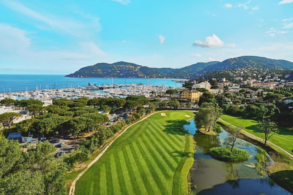 Ginkgo Studio - Piscine, Proche De La Mer, Golf, Wifi 망들리유 라 나플 외부 사진