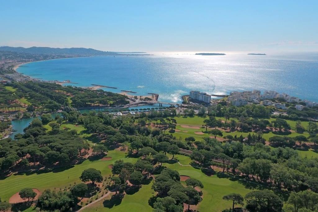 Ginkgo Studio - Piscine, Proche De La Mer, Golf, Wifi 망들리유 라 나플 외부 사진